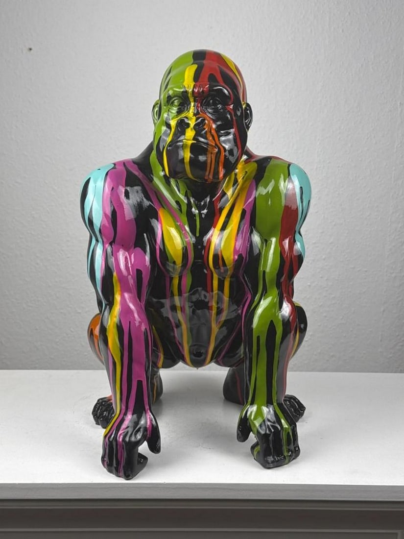 Graffiti Gorilla – Modern Pop Art Statement: Graffiti Gorilla – Modern Pop Art Statement This bold pop art sculpture features a gorilla adorned in a graffiti-style splatter design, bursting with color and urban attitude. Its dynamic palette