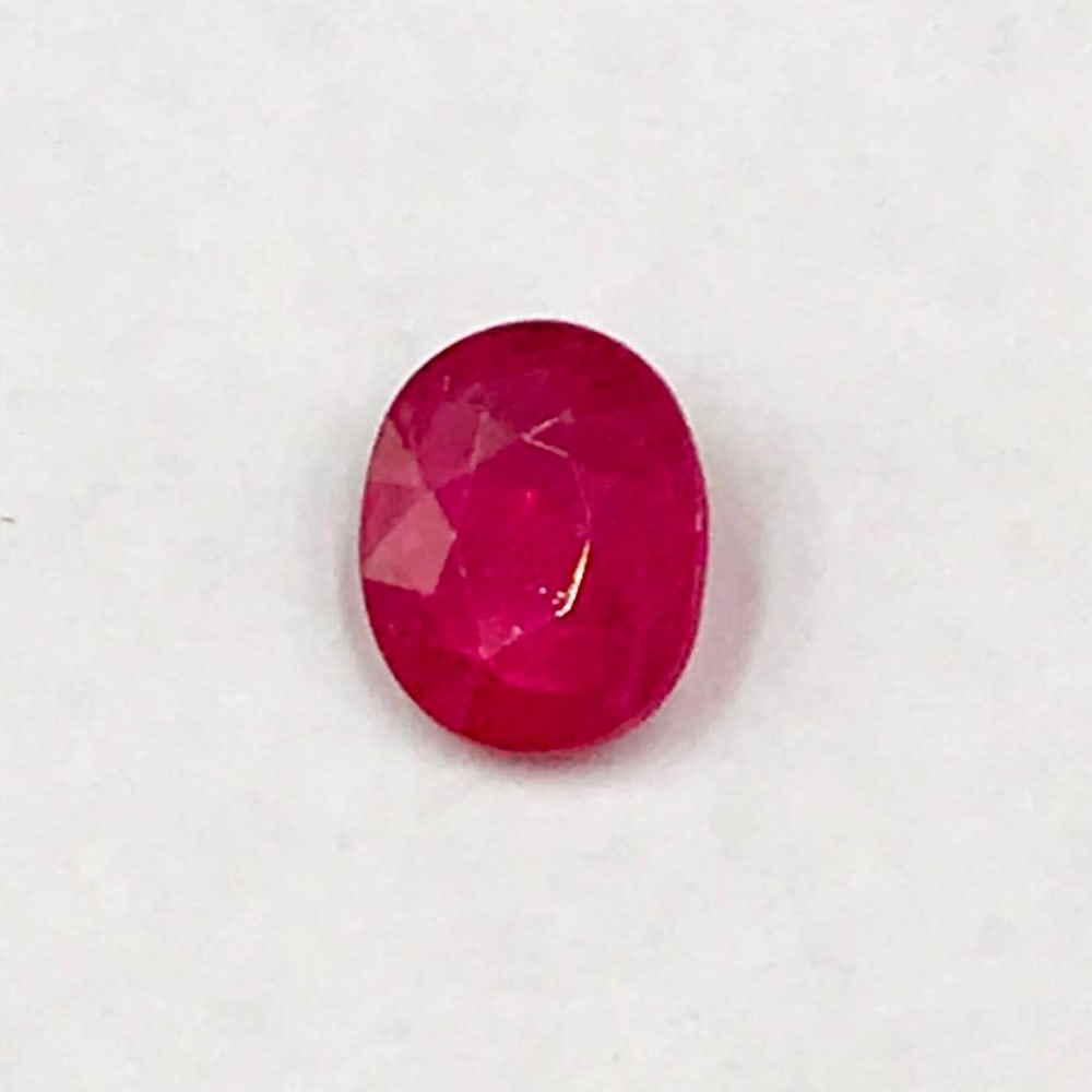 0.96ct Faceted Oval Ruby Gemstone - 2
