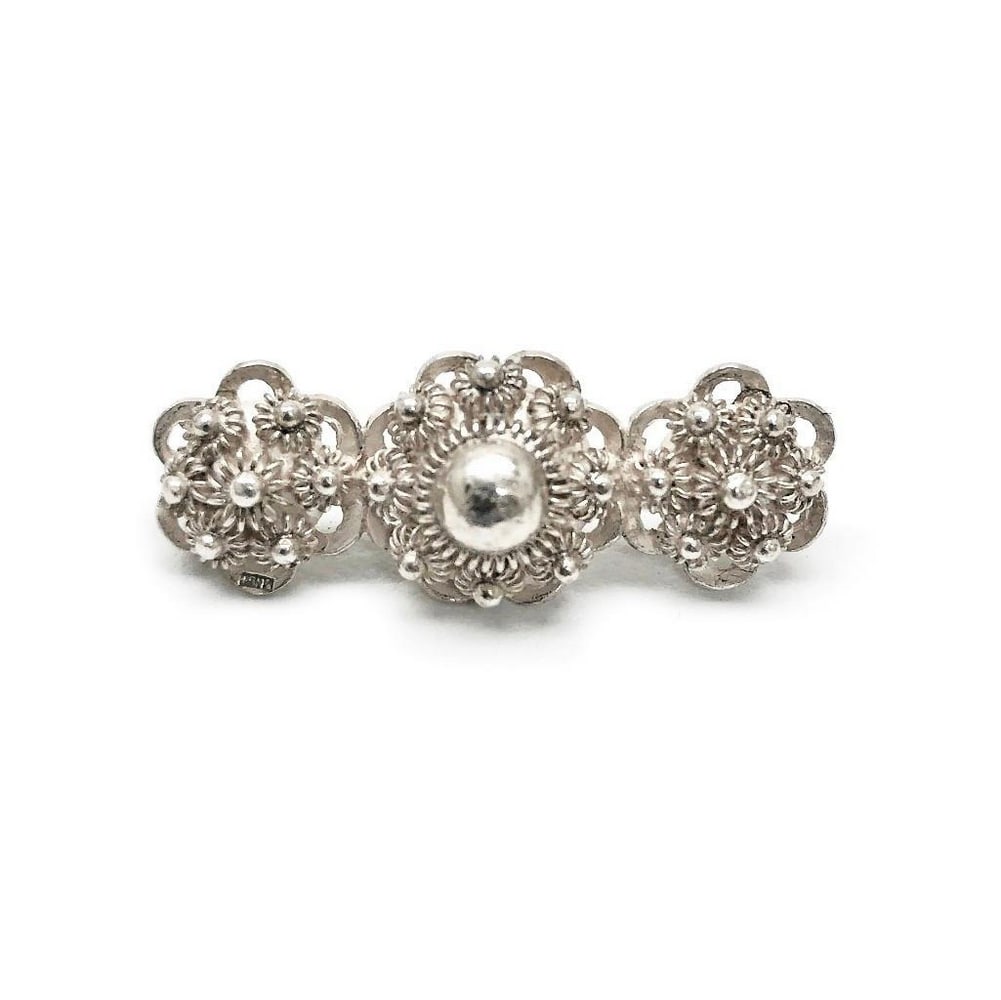 Elegant Sterling Silver The Three Pearls" Custom Designed Ladies Brooch: An Elegant Sterling Silver The Three Pearls" Custom Designed Ladies Brooch. A Remarkable Design with Intricate Detail & Significant Design. A True Beauty Of A Piece. View Photos For Further De