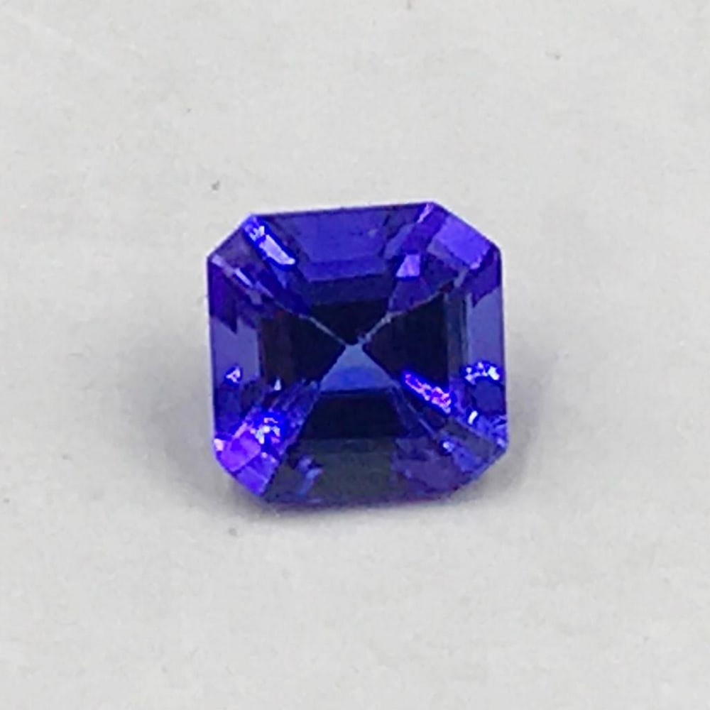 0.7ct Faceted Tanzanite Trillion Gemstone (1 of 1)