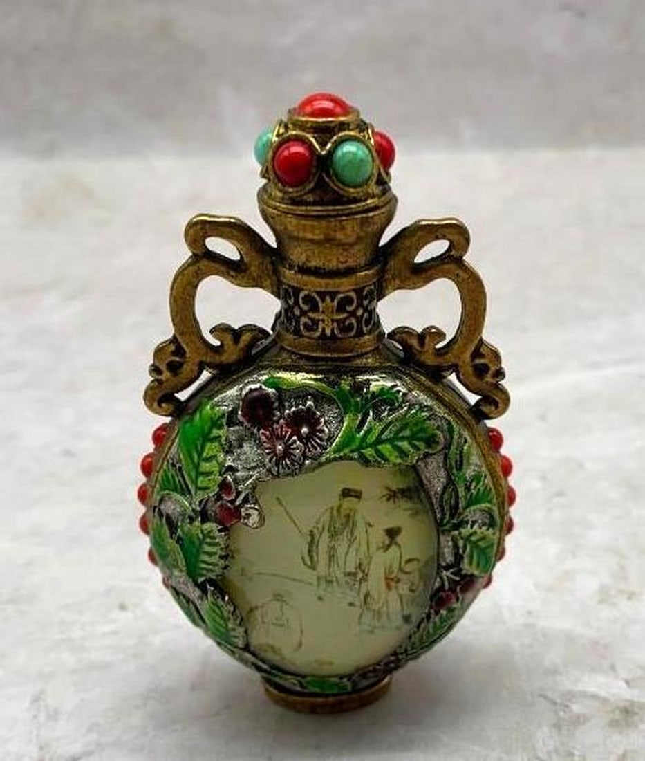 Handmade Brass Snuff Bottle with Gem Inlay, Family Portrait & Landscape Scene: Handmade Brass Snuff Bottle with Gem Inlay, Family Portrait & Landscape Scene This exquisite handmade snuff bottle is crafted from brass and richly adorned with inlaid gemstones, showcasing the