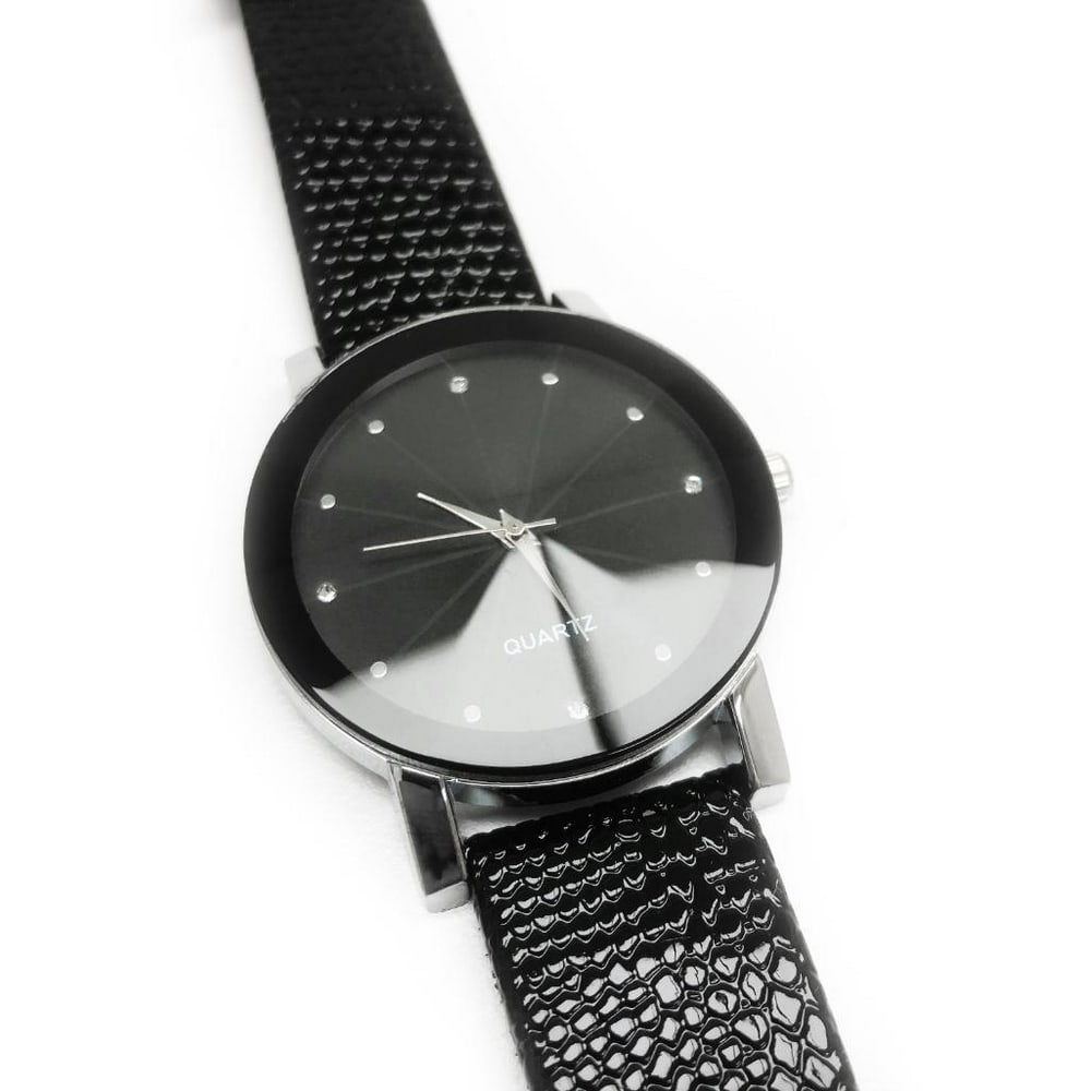 Large Quartz Stainless Steel Watch (1 of 3)