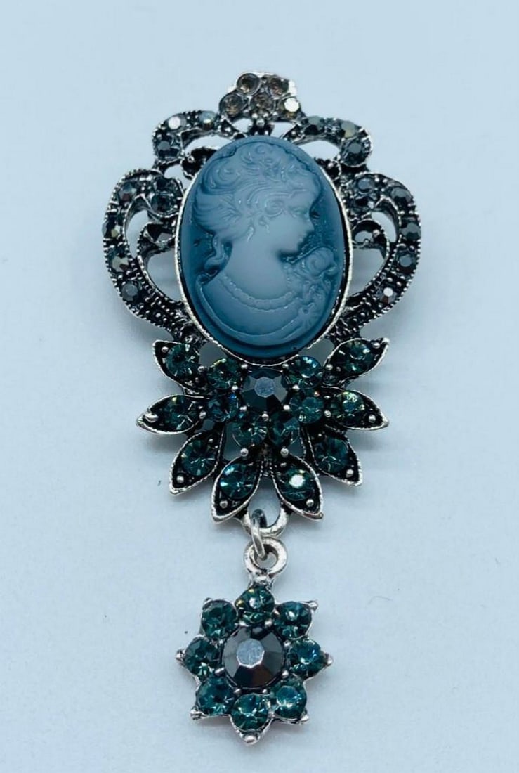 Ladies Semi Precious Rhinestone Silhouetted Silver Cameo Brooch (1 of 2)