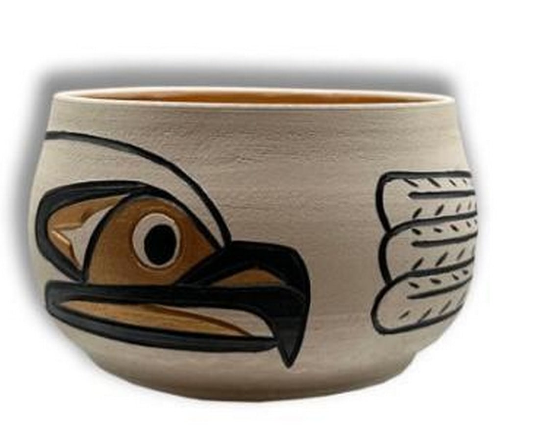 Copper Talon Ceramic Bowl: Copper Talon Ceramic Bowl This handcrafted ceramic bowl draws inspiration from indigenous artistry, featuring intricate patterns and earthy tones that reflect a deep connection to nature and cultural
