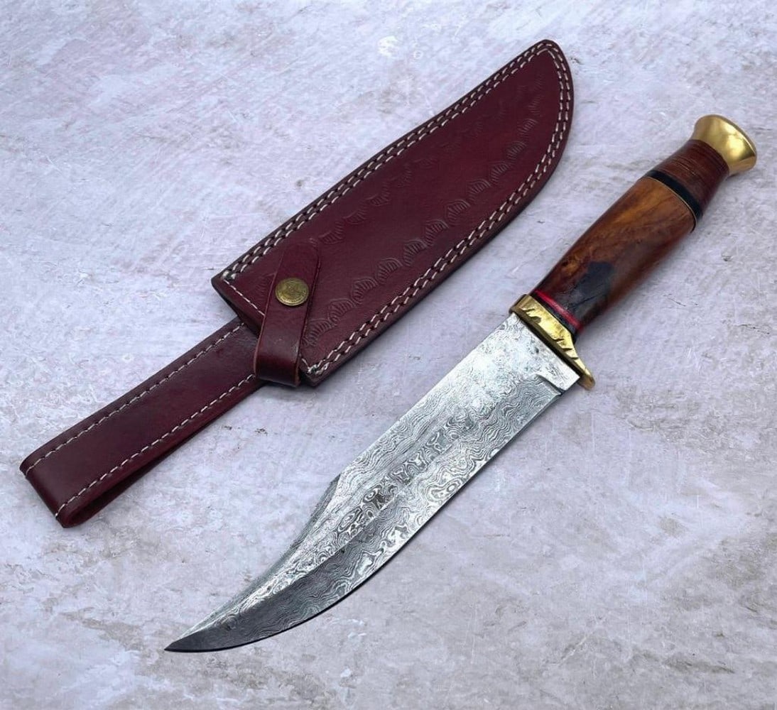 11'' Inlaid Bone Handle Damascus Hunting Knife With: 11" Inlaid Wood &; Brass Handle Damascus Hunting Knife With Stitched Leather Sheath An Excellent Hand Crafted Shive To Add To Any Collection. High Quality steel is utilized to forge the finest pro