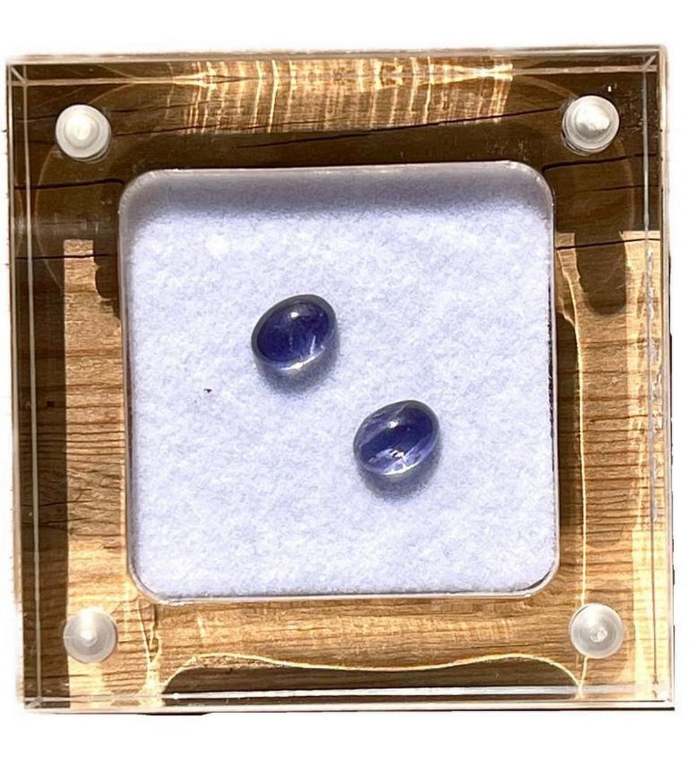 1.50cts Oval Cut Iolite Pair (1 of 4)