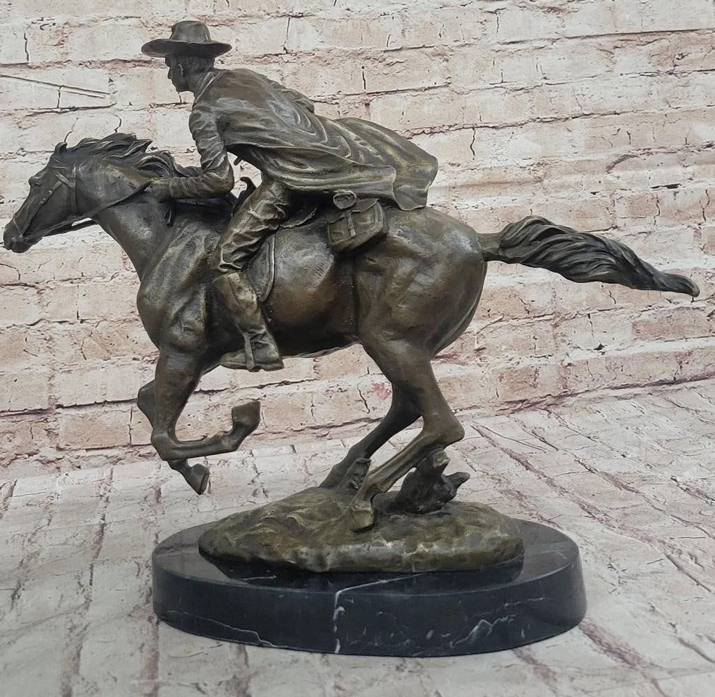 Wild West Americana Classic Cowboy Bronze Art Sculpture on Marble Base by F. Remington - 14'' x 17'': Wild West Americana Classic Cowboy Bronze Art Sculpture on Marble Base by F. Remington - 14" x 17" This captivating bronze sculpture artfully depicts a scene reminiscent of the Old West, featu