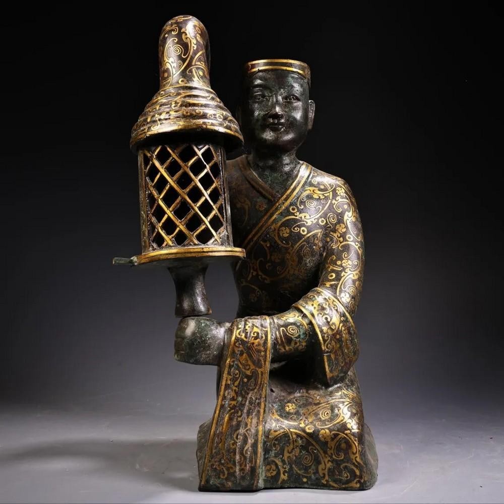 Chinese Bronze Changxin Palace Lantern - Handcrafted with Inlaid Gold: Chinese Bronze Changxin Palace Lantern - Handcrafted with Inlaid Gold An exquisite representation of Chinese Han dynasty artistry, this bronze Changxin Palace lantern is a masterfully hand-crafted pie