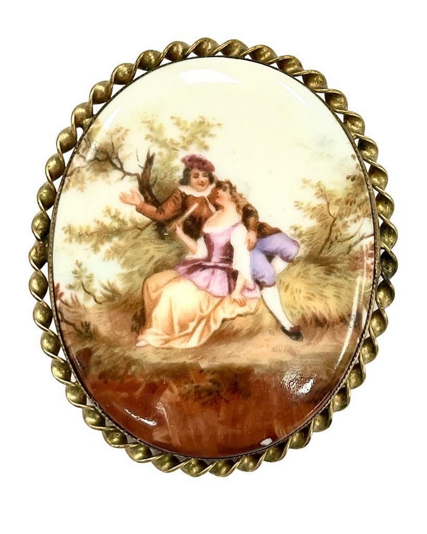 Eternal Union Couple's Embrace Brooch: Eternal Union Couple's Embrace Brooch Our "Eternal Union Couple's Embrace Brooch" is a symbol of timeless love and grace. Crafted with intricate detail, it showcases a golden couple in a