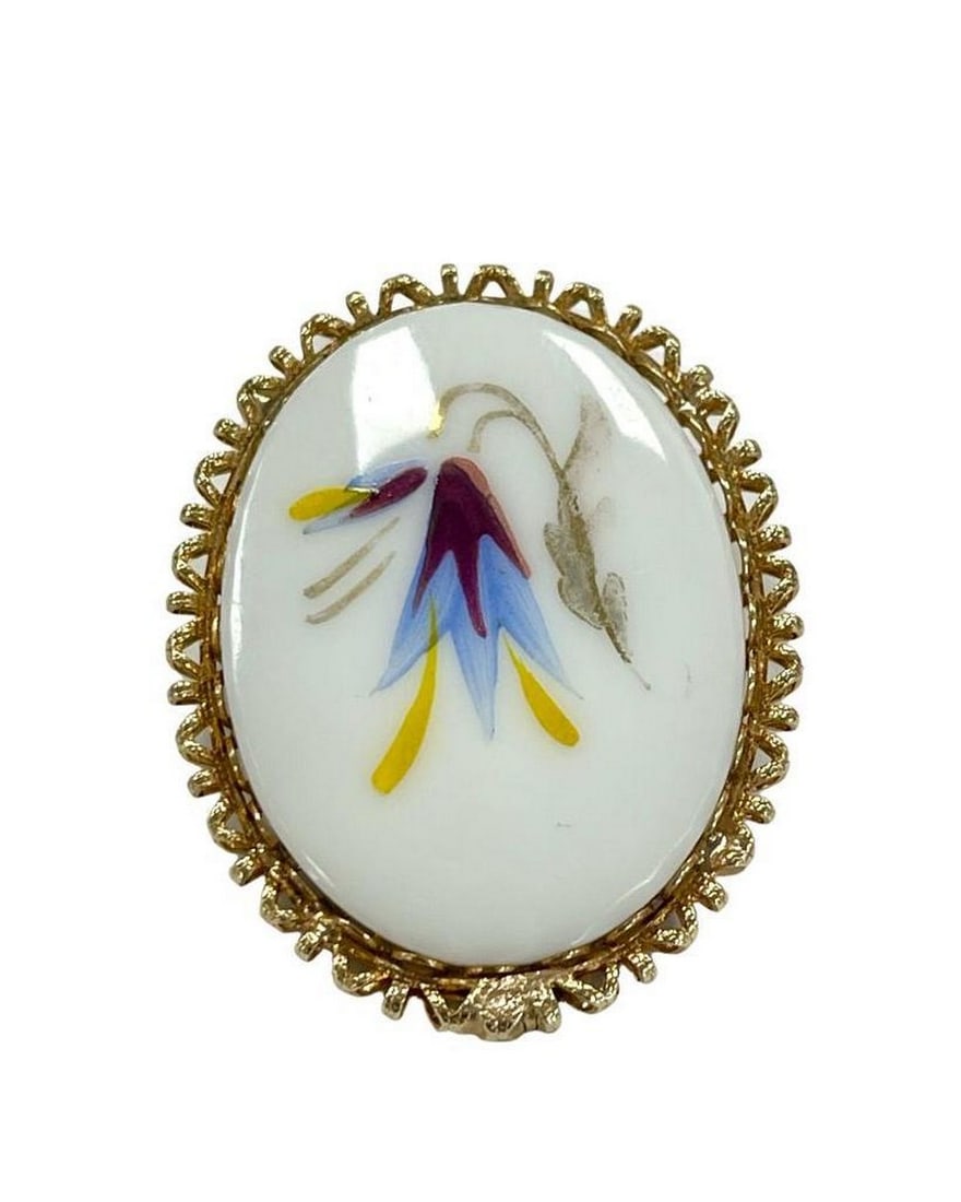 Timeless Floral Strokes Vintage Hand-Painted Flower Brooch: Timeless Floral Strokes Vintage Hand-Painted Flower Brooch Experience the romance of artistry with the Timeless Floral Strokes Vintage Hand-Painted Flower Brooch. This exquisite accessory captures