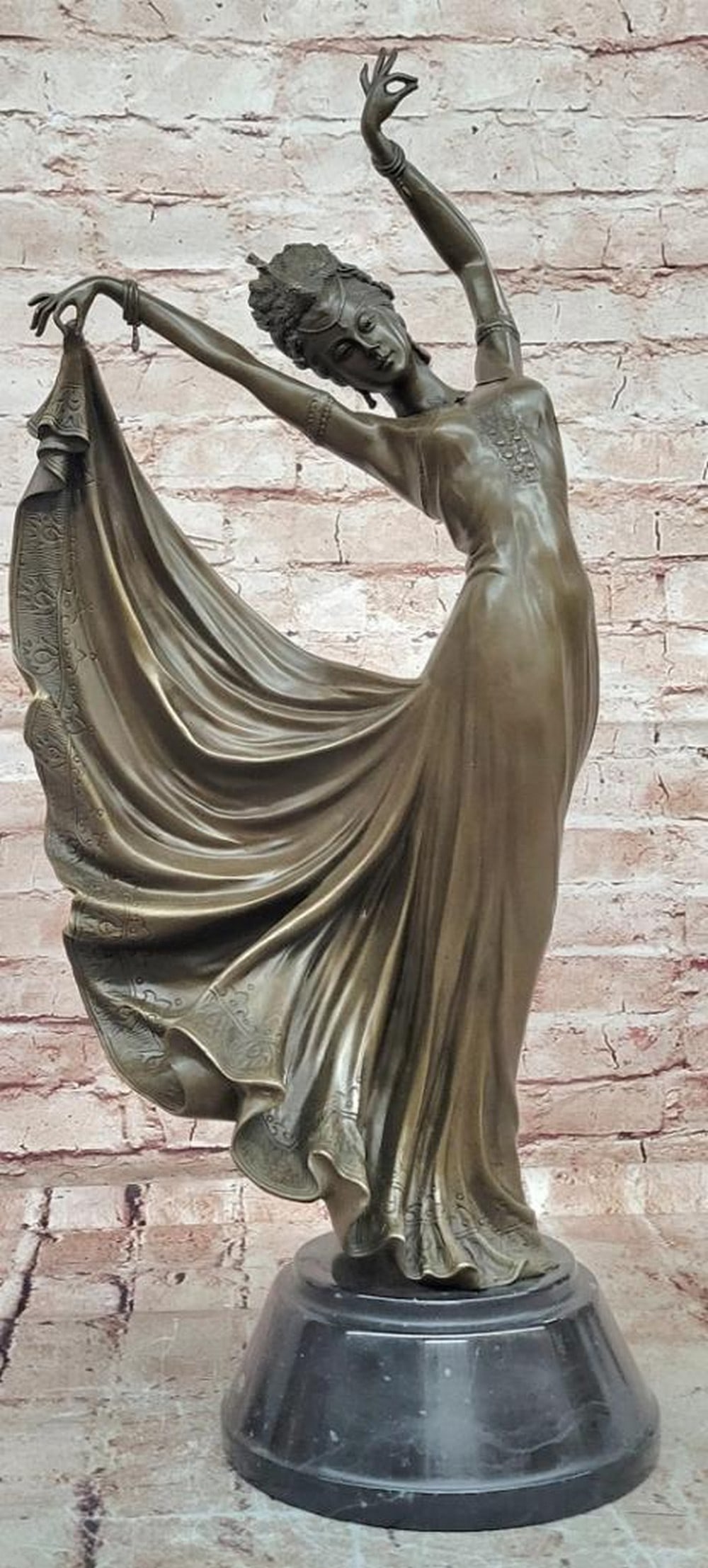 Wu Yahui Modern Dance Bronze Sculpture - 23" x 9": Wu Yahui Modern Dance Bronze Sculpture - 23" x 9" This original bronze sculpture by Wu Yahui, dated 2000, captures the elegance, grace, and poise of an Eastern woman in motion. Depicted in a f