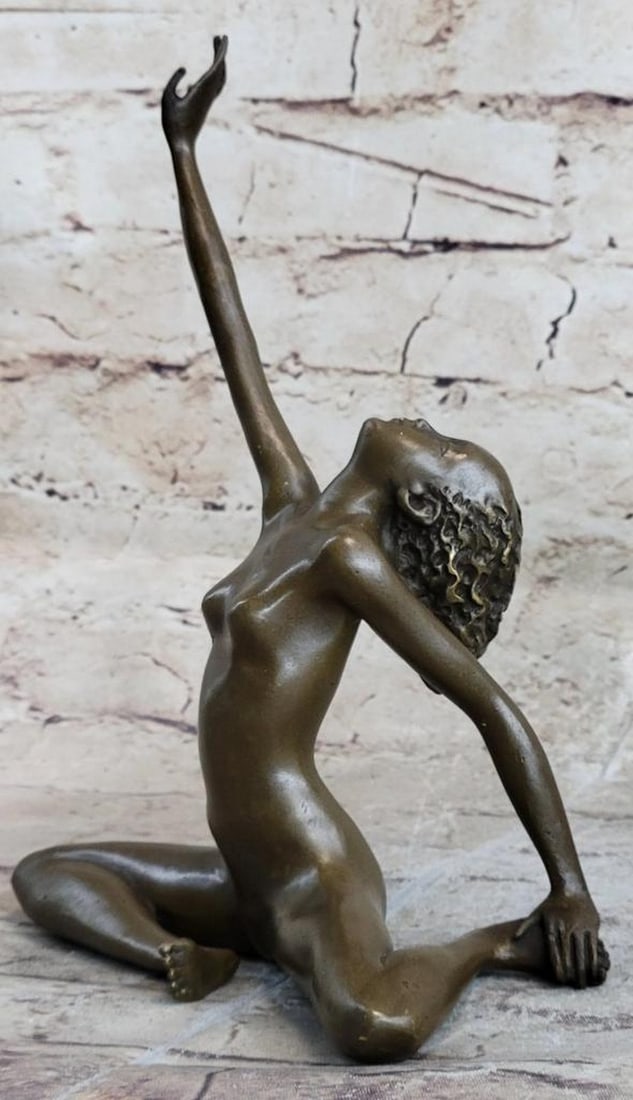 Modern Art Abstract Nude Female Original Bronze Statue - 9" x 9": Modern Art Abstract Nude Female Original Bronze Statue - 9" x 9" Step into artistic inspiration with this mesmerizing bronze sculpture of an artist's muse. Gracefully poised, she offers hersel