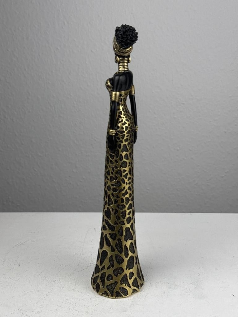 Leopard Elegance - African Lady Statue - 2