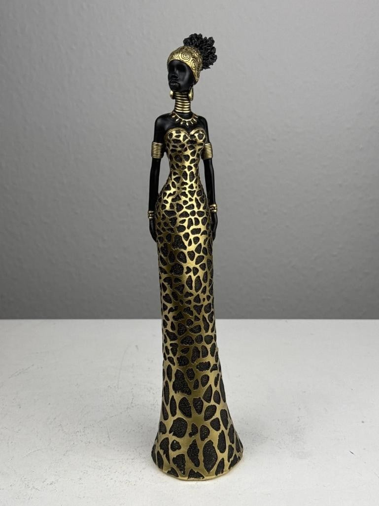 Leopard Elegance - African Lady Statue - 5