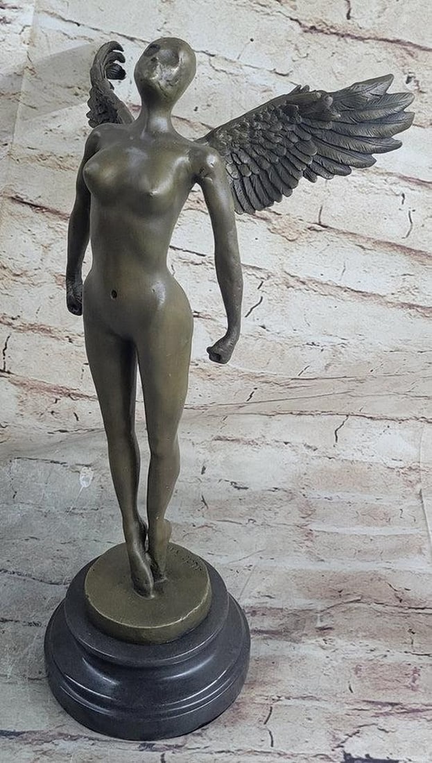 Italian Artist Aldo Vitaleh Nude Angel flying Abstract Statue: Italian Artist Aldo Vitaleh Nude Angel flying Abstract Statue An angel is flying up to her god. Her hands are held tightly in fists to power her flight upwards. Her wings wide wings are stretched outw