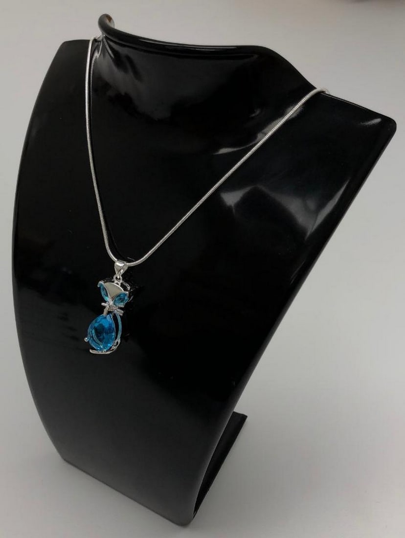 STERLING BLUE RHINESTONE CAT PENDANT PAIRED WITH SILVER 925 SNAKE LINK NECKLACE: Sterling Blue Rhinestone Cat Pendant Paired With Silver 925 Snake Link Necklace. This Pendant Is Shiny and Eye-Catching With Elegant Style. This Gorgeous Pendant Is Perfect For Any Occasion. This Is A