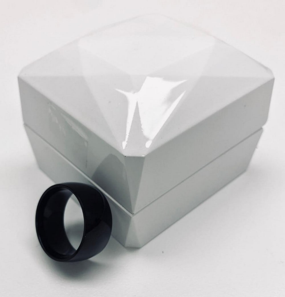 Pure Black Titanium Size 10 Mens Ring: Pure Black Titanium Size 10 Mens Ring. This Ring Has A Sophisticated Style. Titanium is Very Durable, With Excellent Crack-Resistance. This Piece Is Well Crafted, Expertly Finished And Ready To Wear.
