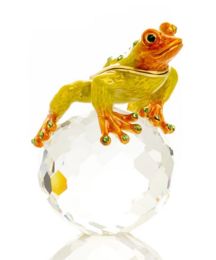 Crystal Garden Frog Trinket Box: Crystal Garden Frog Trinket Box This hand-painted enamel trinket box, decorated with Austrian crystals, is elegantly plated in 24K gold or 925 silver and designed with a secure magnetic closure. Each
