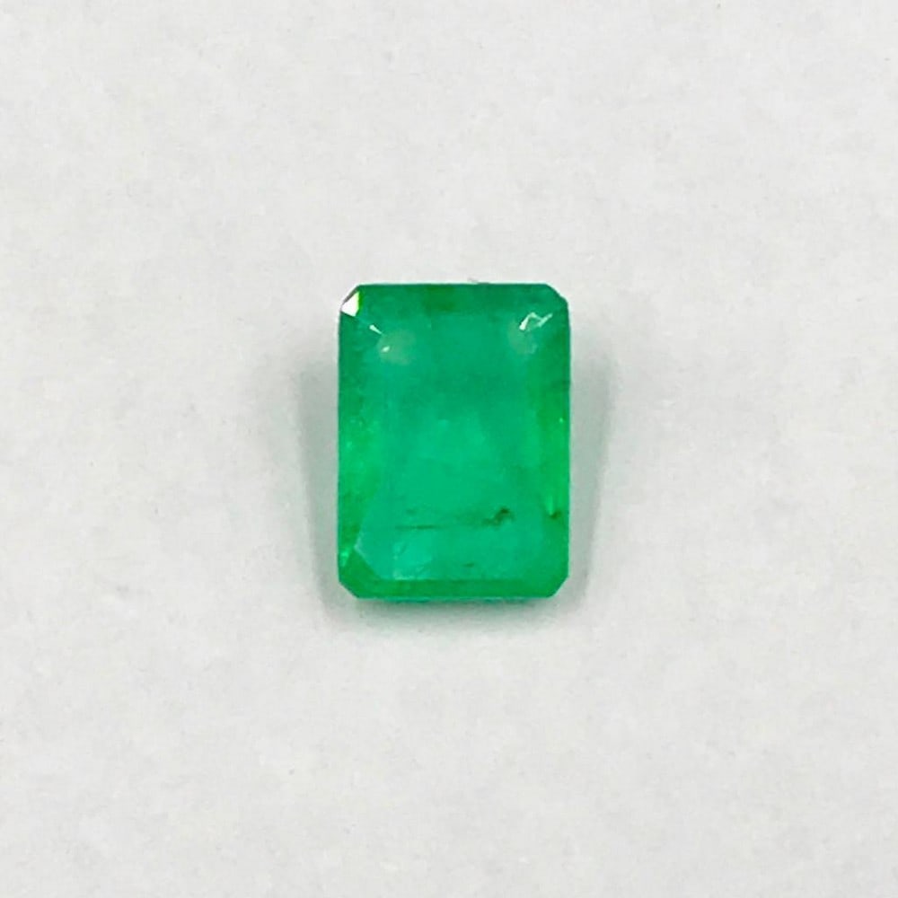 1.65ct Faceted Emerald Octagon Gemstone: Faceted Emerald Octagon For many, emerald is considered to be the symbol of rebirth. It is also believed to represent good fortune, youth, balance, growth, peace, and foresight. Size- 9.0x6.5 mm, Weig