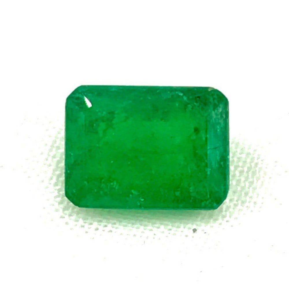 2.45ct Emerald Octagon Faceted Gemstone: Emerald Octagon Faceted Emerald Brazilian origin, Emerald cut, Size- 9.1x6.8 mm, Weight- 2.45 ct View photos for further details.