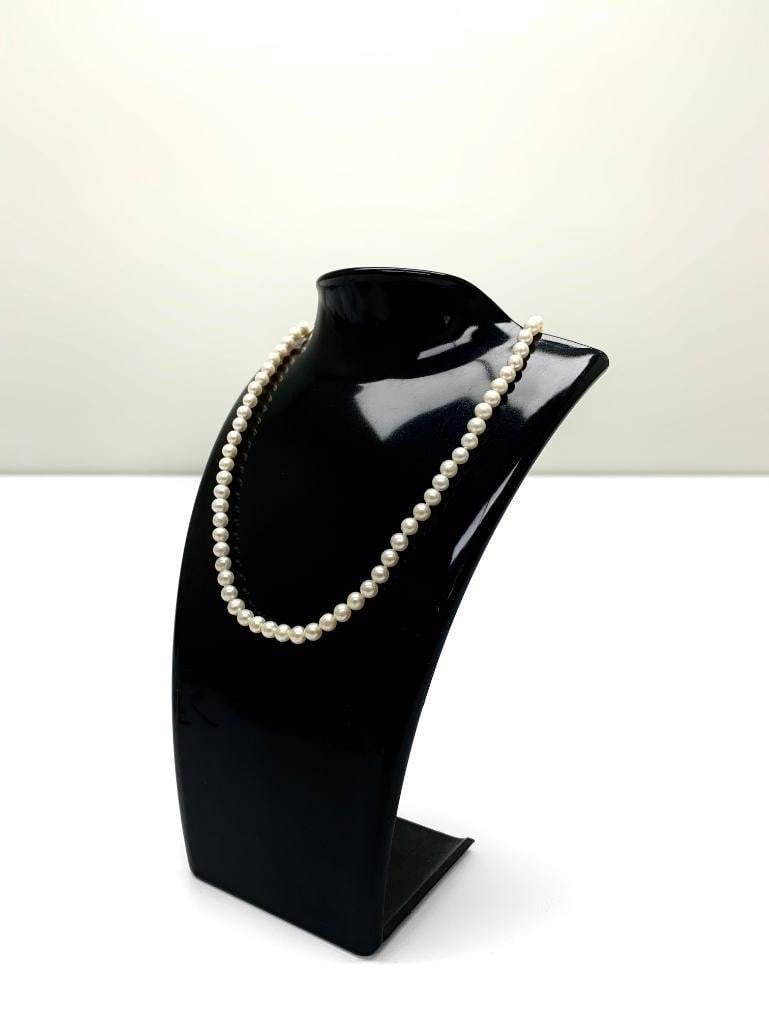 Ladies Akoya Choker Stlye Pearl Necklace (1 of 3)