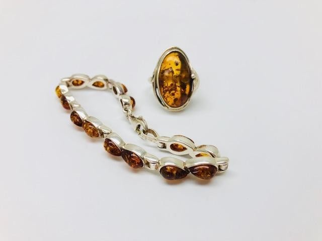 Antique Silver Plated Amber Women's Ring & Bracelet: For Auction Is a Wonderful Silver Plated Amber Set Women's Antique Dress Ring & Matching Bracelet. This Piece Comes With Jewelry Box For Safe Storage And Is A Size 9 US Ring Sizing Standards