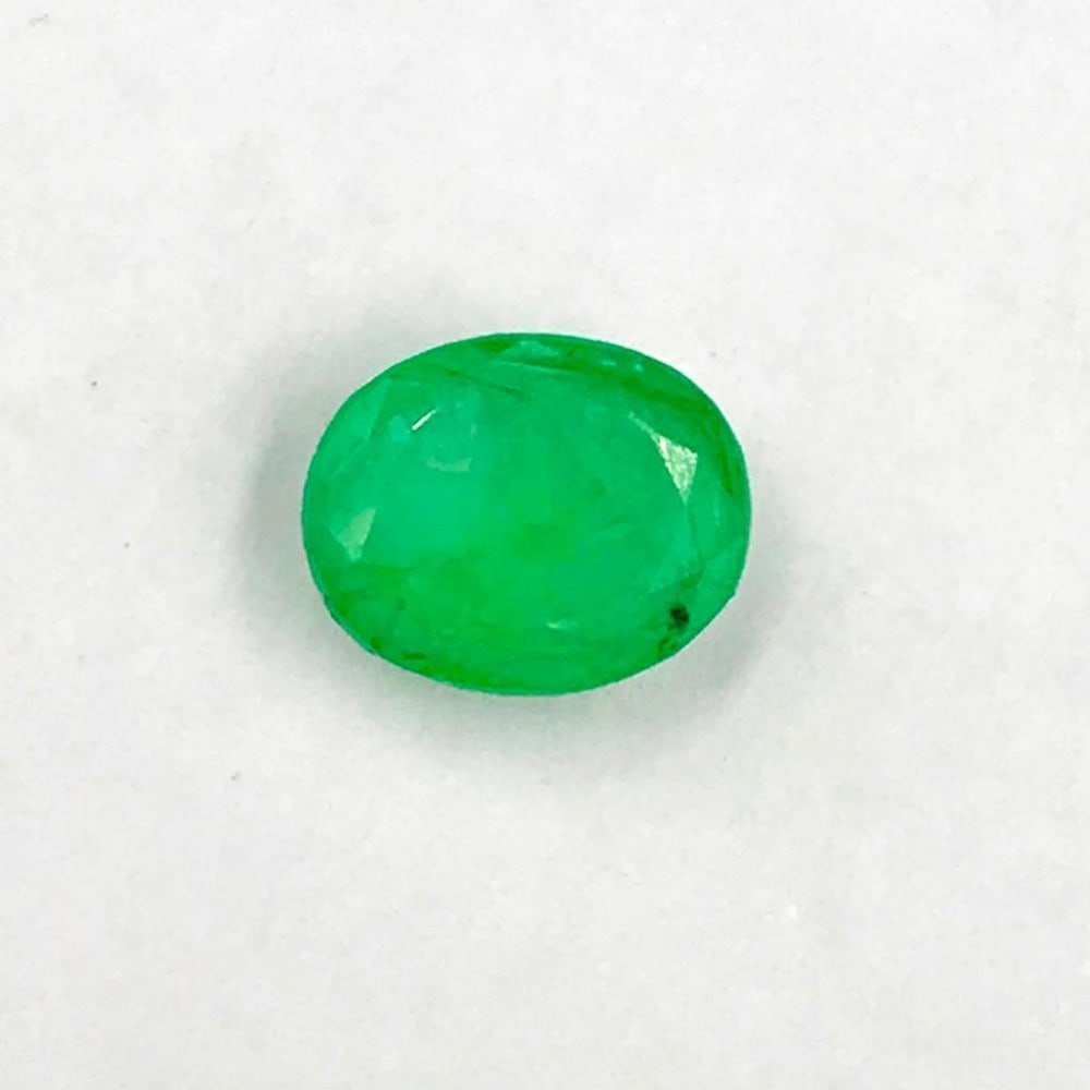 2.0ct Faceted Emerald Oval Gemstone: Faceted Emerald Oval For many, emerald is considered to be the symbol of rebirth. It is also believed to represent good fortune, youth, balance, growth, peace, and foresight. Size- 9x7 mm, Weight- 2 c