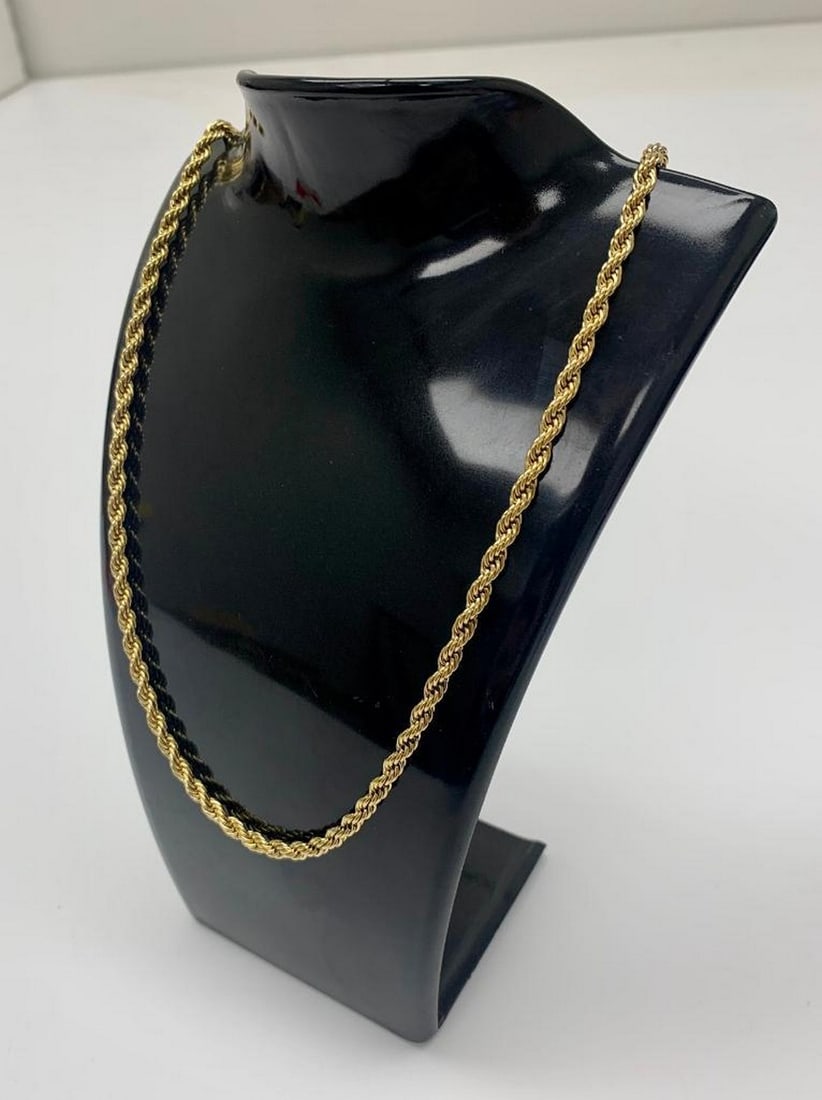 Ladies 14K Gold Plated Twisted Necklace: Ladies 14K Gold Plated Twisted Necklace. A Simple Look With Style To Spare, This Twisted Necklace Is Perfect For Every Day Wear. This Lovely Piece Features A Unique Twisting Design That Gives It