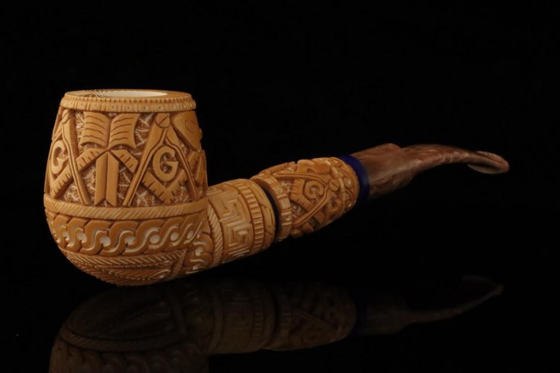Freemasonry-Themed Block Meerschaum Pipe with Fitted Case (1 of 5)