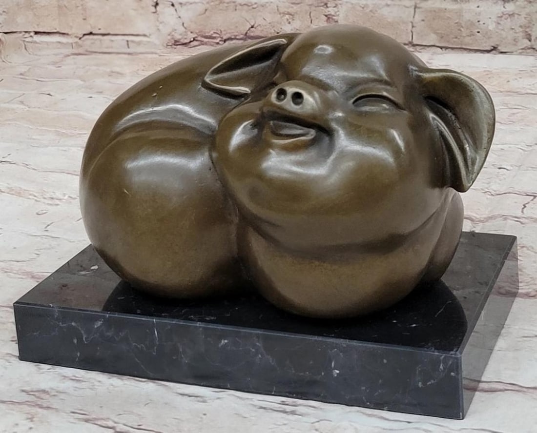Signed Original Happy Plump Pig Bronze Sculpture On Marble Base - 6" x 8": Signed Original Happy Plump Pig Bronze Sculpture On Marble Base - 6" x 8" Introducing a captivating work of art, the Signed Bronze Pig Statue, a testament to the skill and creativity of renown