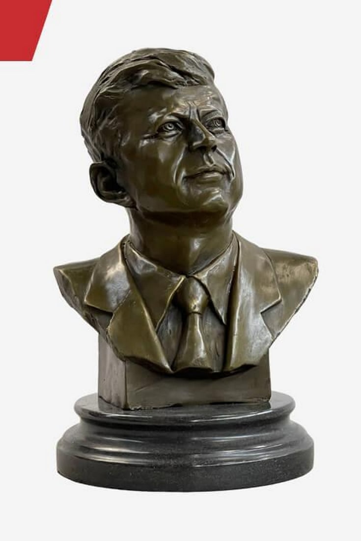 Original JFK John F. Kennedy Bronze Bust Sculpture Statue on Marble Base Signed Mavchi - 9lbs: Commemorate the legacy of John Fitzgerald Kennedy, the 35th President of the United States, with this remarkable bronze sculpture. Serving from 1961 to 1963, Kennedy became the youngest elected presid