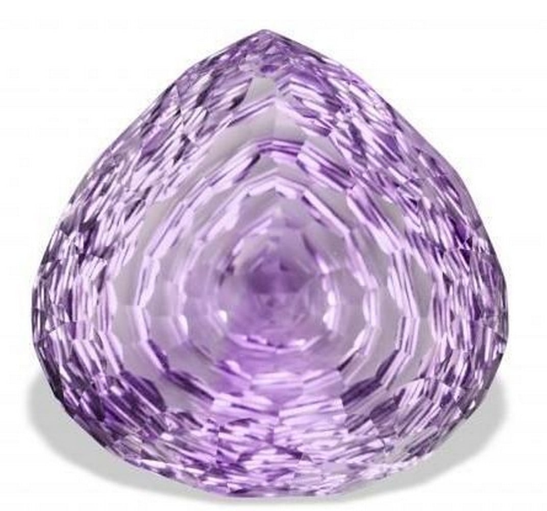 Loose Amethyst Gemstone Deep Purplish Violet Pear Concave Cut: Loose Amethyst Gemstone Deep Purplish Violet Pear Concave Cut Elegant and full of depth, this loose Amethyst gemstone features a richly saturated purplish-violet hue and a stunning pear-shaped