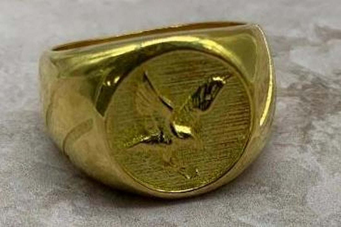 Majestic Eagle Gold-Plated Ring: Majestic Eagle Gold-Plated Ring Command attention with this striking gold-plated ring featuring a bold, intricately carved eagle at the center, a timeless symbol of strength, freedom, and vision. The 