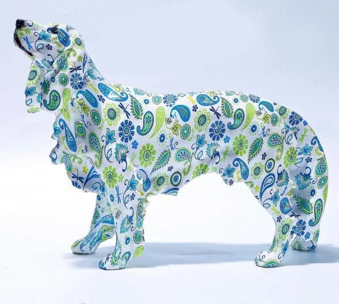 Resin Golden Retriever Sculpture: Resin Golden Retriever Sculpture This standing Golden Retriever sculpture is a charming fusion of loyalty and artistry. Crafted from high-quality resin, the beloved breed's form is adorned with an