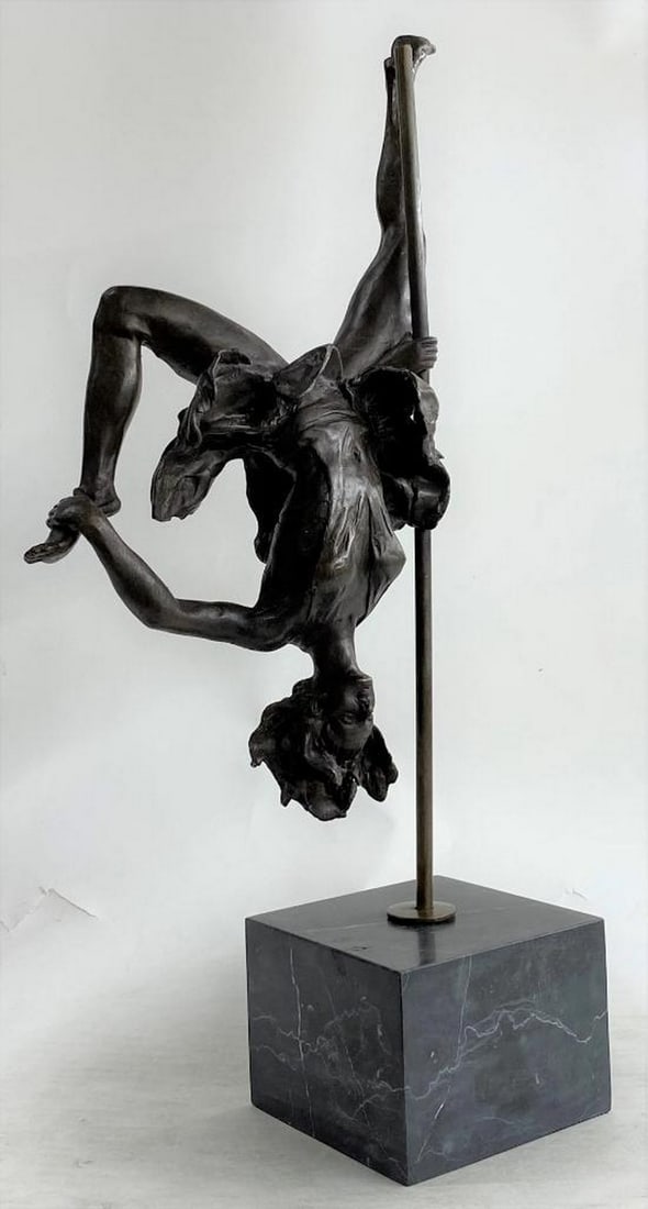 Signed Original Acrobatic Dancer Bronze Sculpture - 20" x 14": Signed Original Acrobatic Dancer Bronze Sculpture - 20" x 14" Italian Sculptor Aldo Vitaleh has created beautiful sculptures that effectively capture the human spirit. Vitaleh took on the comp