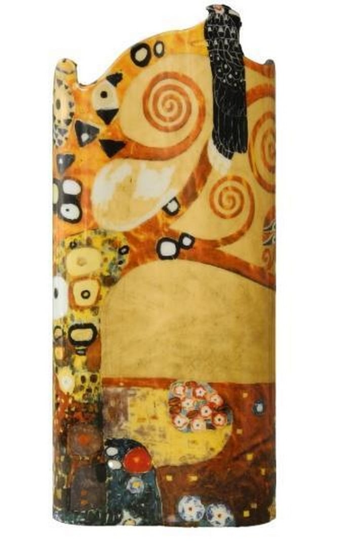 Klimt-Inspired Tree of Life Porcelain Art Vase: Klimt-Inspired Tree of Life Porcelain Art Vase. This exquisite ceramic vase inspired by Gustav Klimt's iconic Tree of Life is adorned with intricate golden swirls and delicate details. This piece beau
