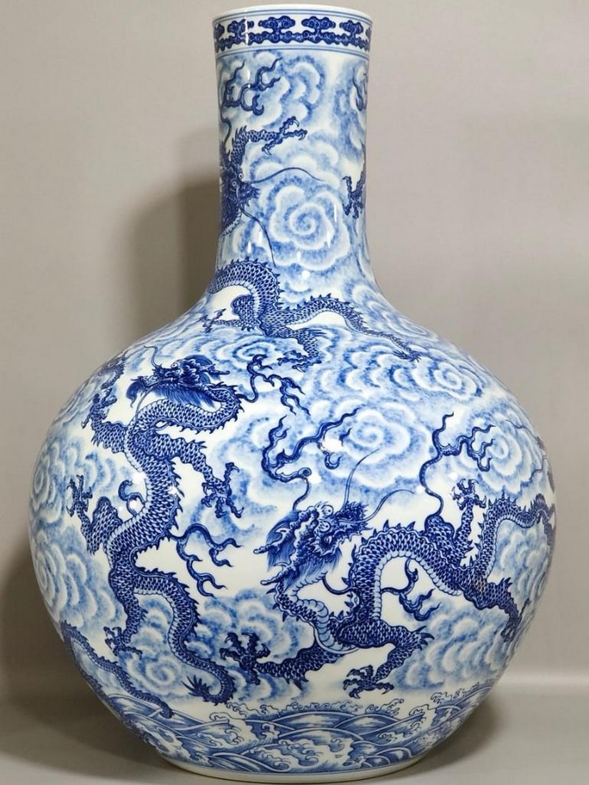 Blue and White Nine Dragons Celestial Vase - 3