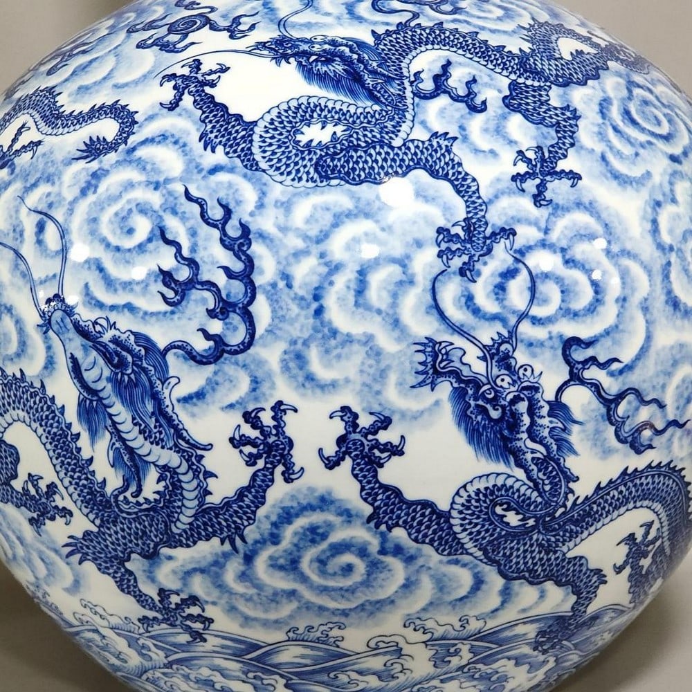 Blue and White Nine Dragons Celestial Vase - 7