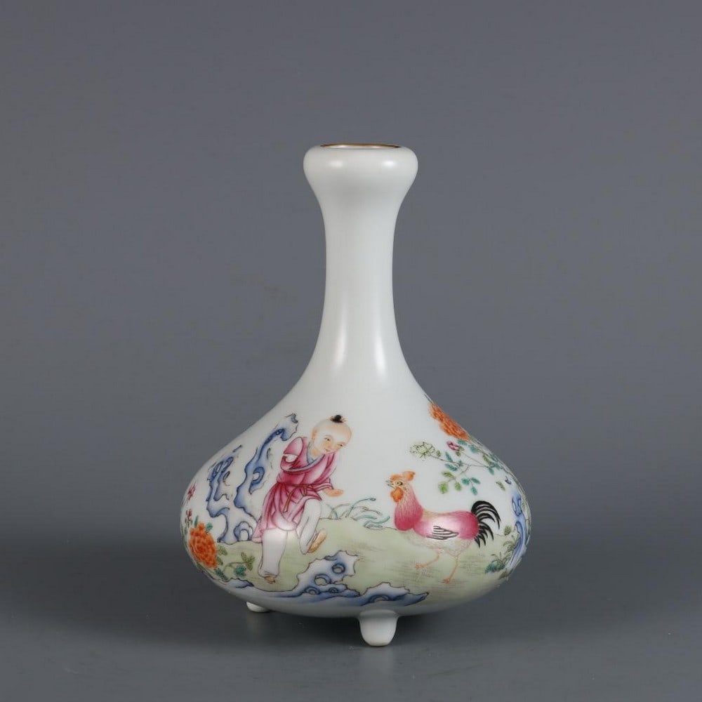 Inspired Qing Dynasty Qianlong Famille Rose Three-Legged Mustard Bottle with Cockfighting Design: Inspired Qing Dynasty Qianlong Famille Rose Three-Legged Mustard Bottle with Cockfighting Design This inspired small plum-shaped bottle from the Qing Dynasty Qianlong period features a vibrant yellow 