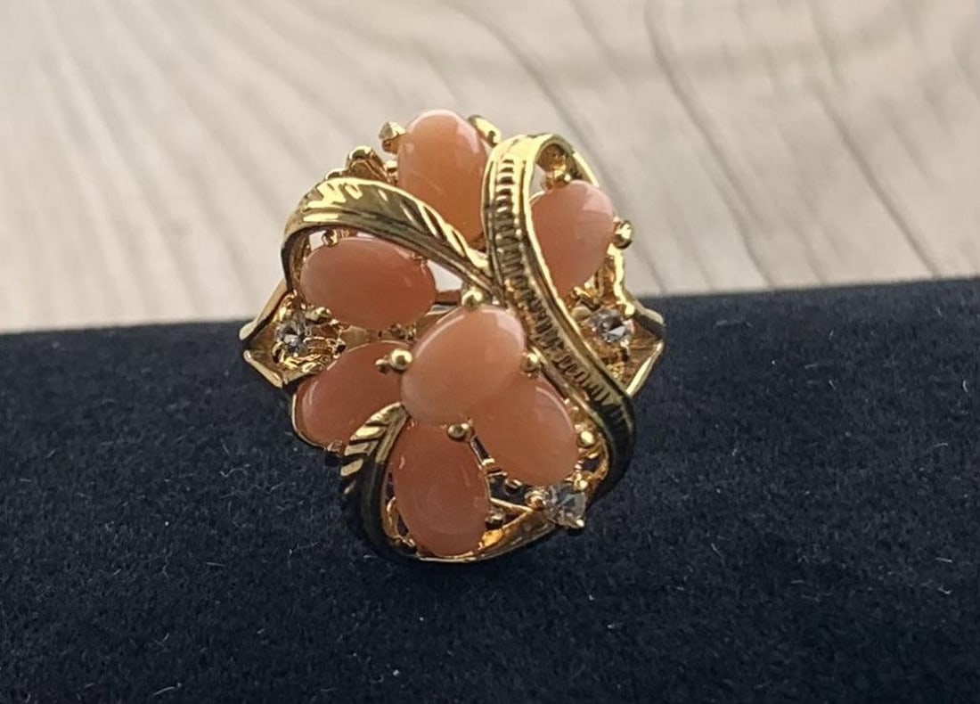 Stunning Coral Gemstone Ring - 2