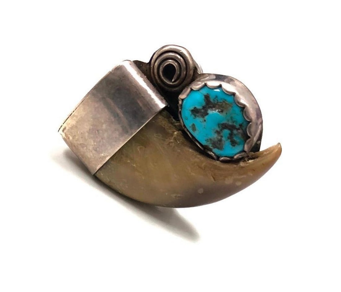 First Nation Turquoise & Ox Bone Carve Sterling Silver Ring: First Nation Turquoise & Ox Bone Carve Sterling Silver Ring A First Nation Turquoise & Ox Bone Carve Sterling Silver Ring. This Vintage Ring Has A Maker Mark & Is A Excellent Custom Design Piece Of Je
