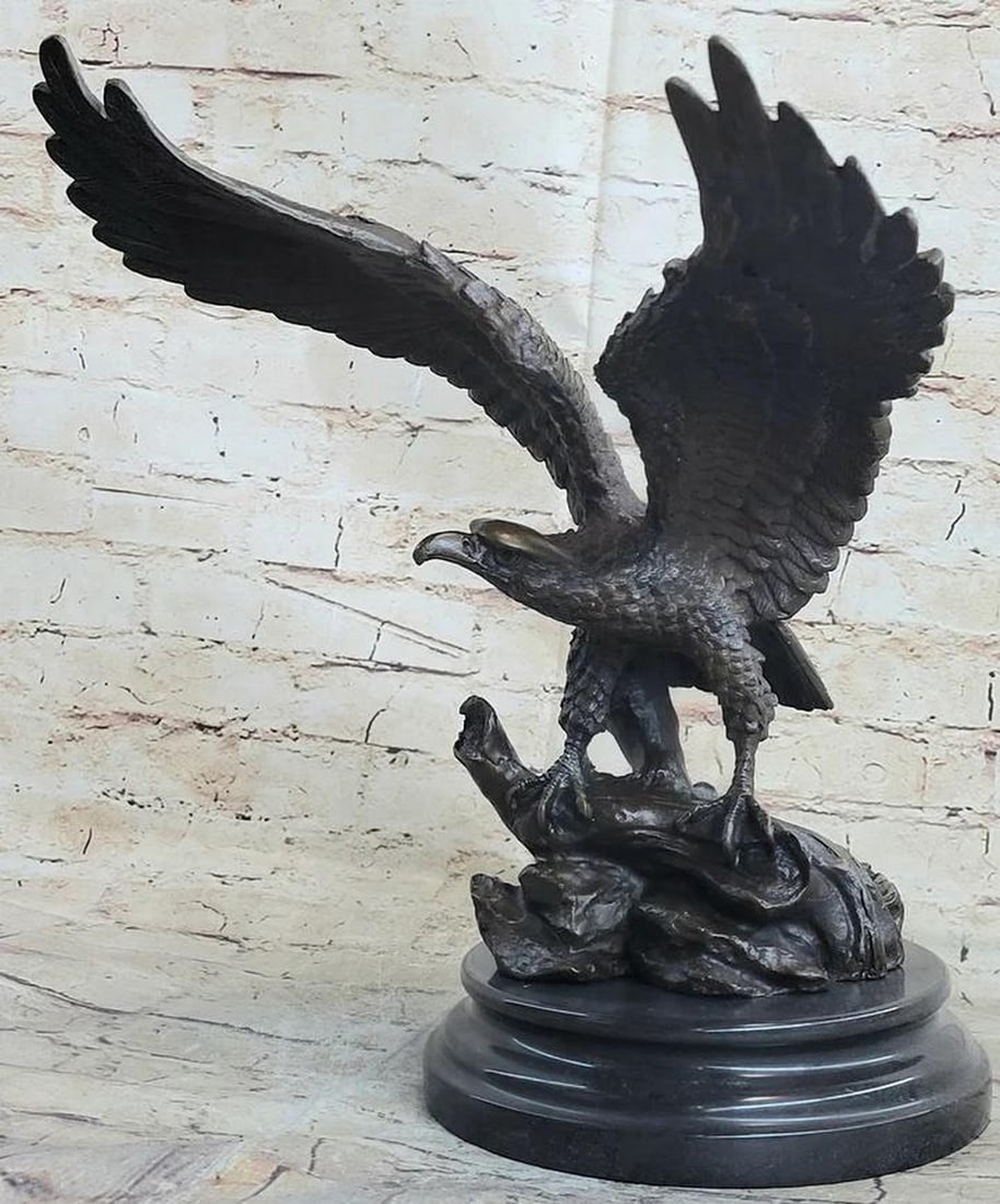 American Spirit Life-Size Eagle Original Bronze Sculpture on Marble Base - 15" x 12": American Spirit Life-Size Eagle Original Bronze Sculpture on Marble Base - 15" x 12" Witness the splendor embodied in this breathtaking bronze sculpture, capturing the majestic essence of the 