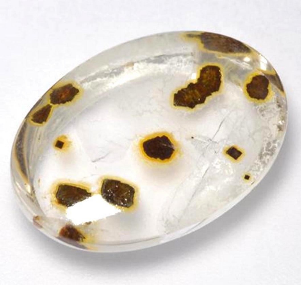 16.94ct Multicolour Oval Cabochon Quartz Gemstone: 16.94ct Multicolour Oval Cabochon Quartz Gemstone Size: 20.7 x 14.6 x 7.1mm Shape: Oval Cabochon Clarity: Transparent Origin: Brazil Mohs Hardness: 7 View Photos For Further Details