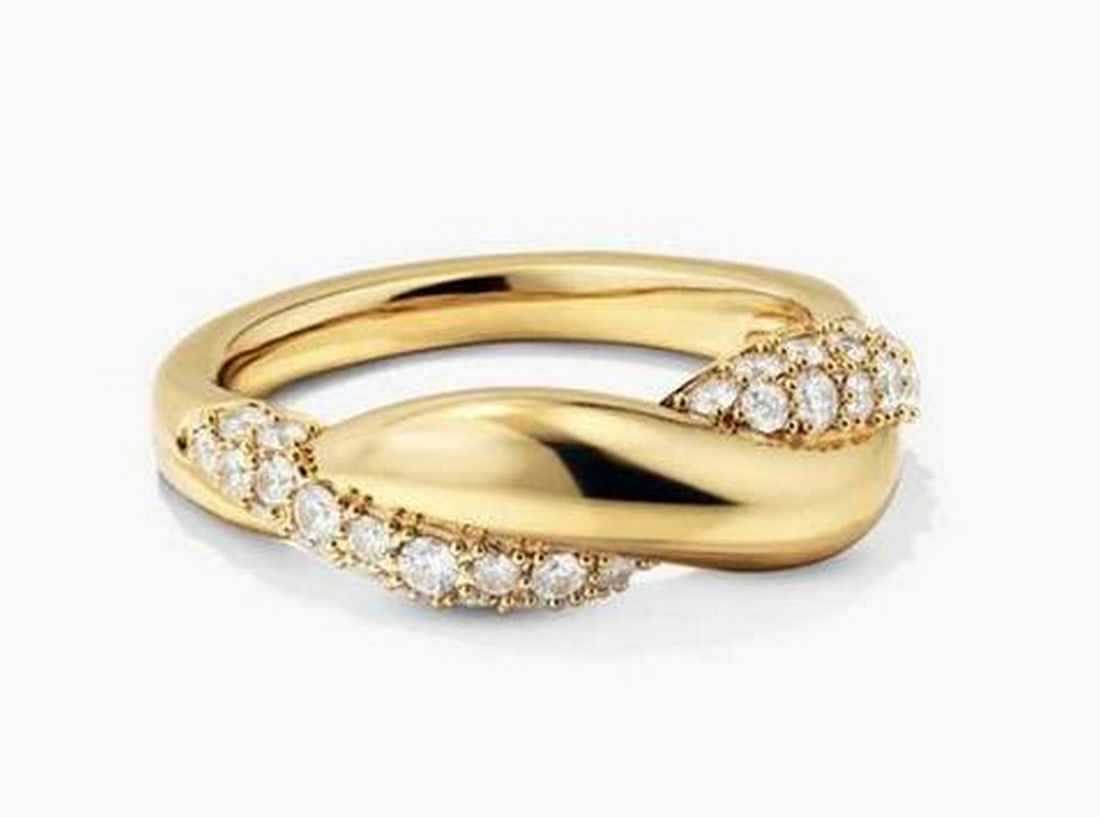 Brioche Pave Lab Grown Sapphire Ring in 18k Gold Vermeil - Size 7: Brioche Pave Lab Grown Sapphire Ring in 18k Gold Vermeil - Size 7 This ring features a pave arrangement of lab grown sapphires set in smooth, curved 18k gold vermeil, creating a subtle sparkle with a