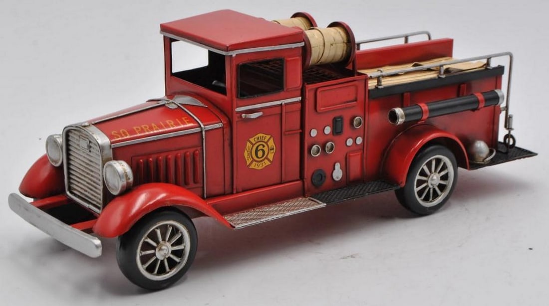 Metal Vintage Fire Truck Model - 1931 Retro Desk Ornament: Metal Vintage Fire Truck Model - 1931 Retro Desk Ornament This handcrafted metal fire truck model is designed as a decorative piece for a desk, table, or shelf. Featuring a rustic iron frame with a re
