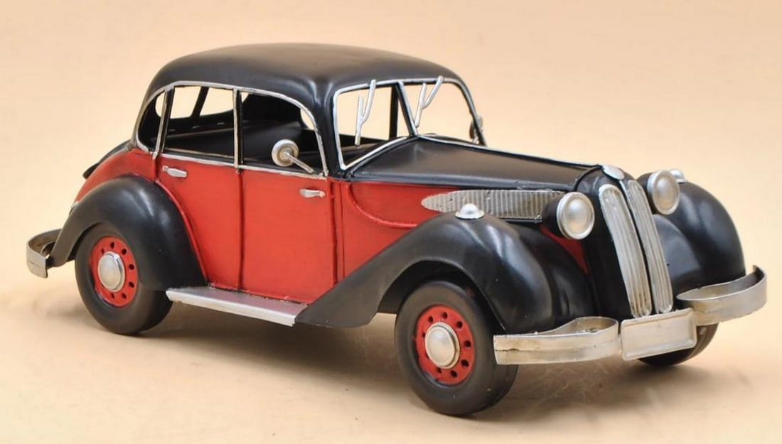 Burago 1: 12 Scale Diecast Model: BMW 328 Roadster 1930s-1940s (1 of 1)