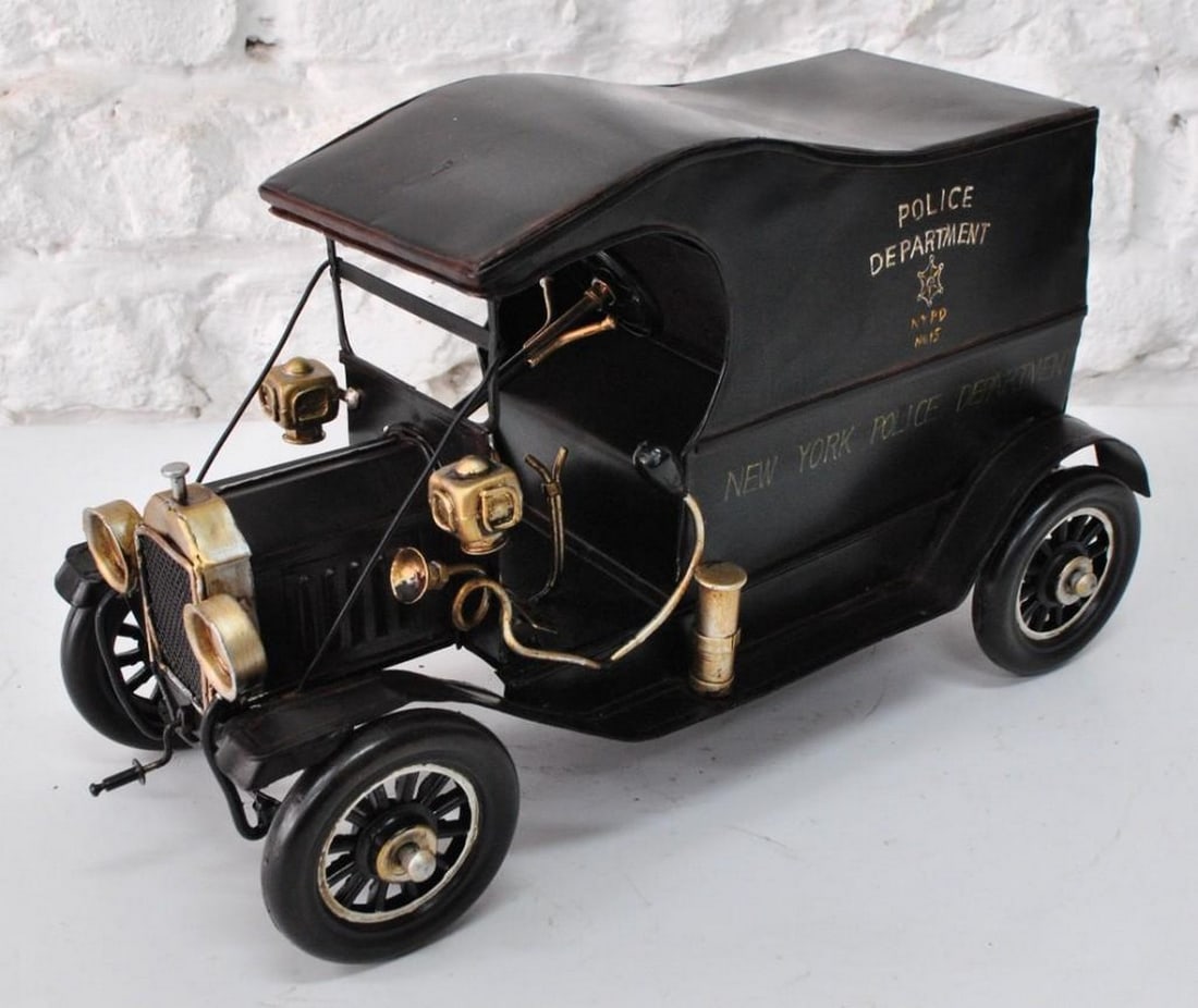 1914 Black Ford T Model Police Department Car Wagon (1 of 1)