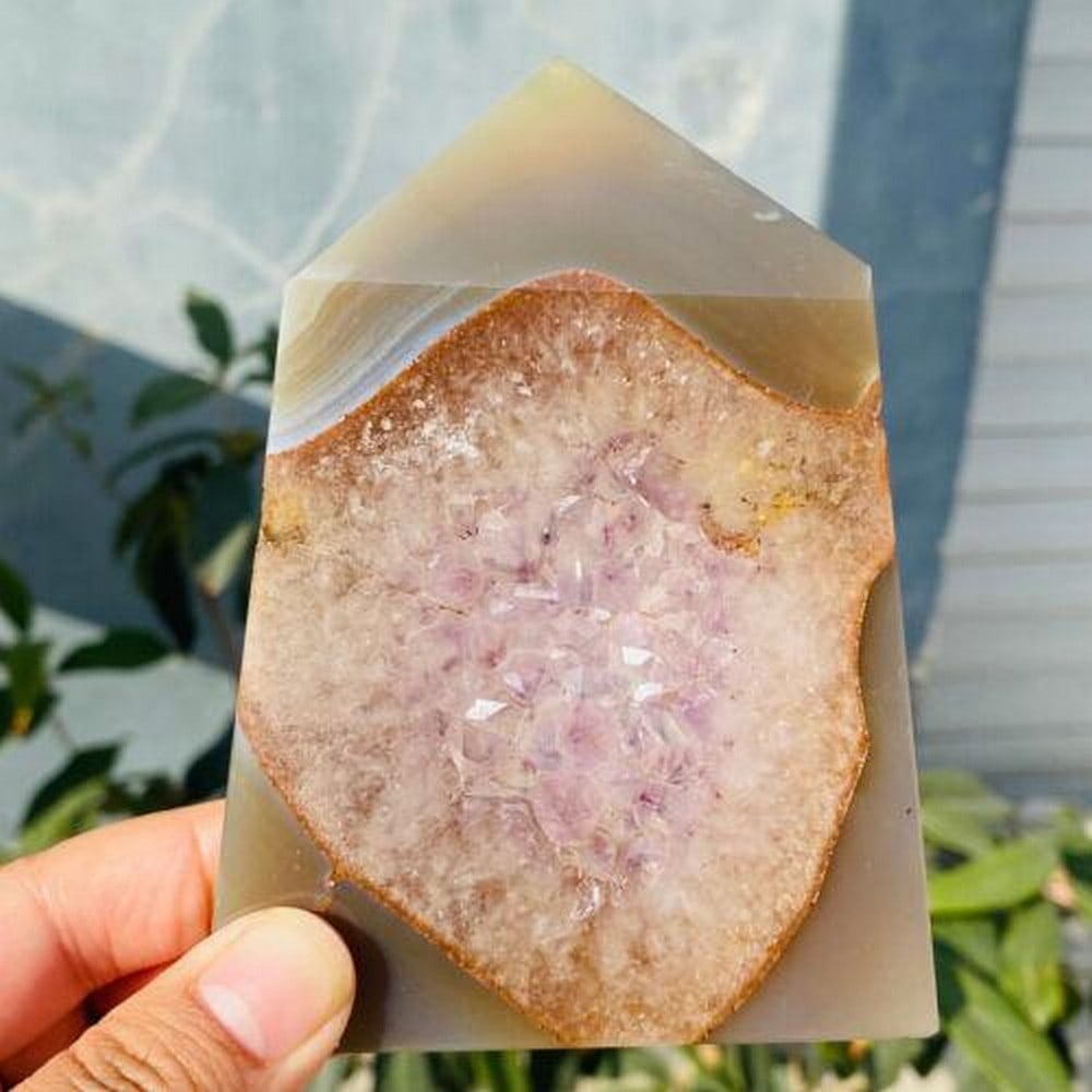 256G Natural Beautiful Agate Geode Druzy Slice ExtraLarge Gemstone: 256G Natural Beautiful Agate Geode Druzy Slice Extra Large Gemstone * Material: Natural Crystal * Condition: Brand New * weight(Approx): 256g (1LB= 453.59g) * Size(Approx): 110*82*15mm