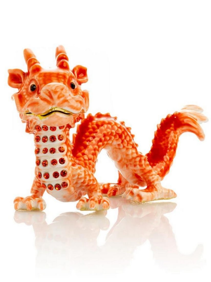 Lucky Chinese Red Dragon Trinket Box: Lucky Chinese Red Dragon Trinket Box Introducing the Lucky Chinese Red Dragon Trinket Box - a symbol of power, prosperity, and good fortune deeply rooted in Chinese culture. Crafted with meticulous