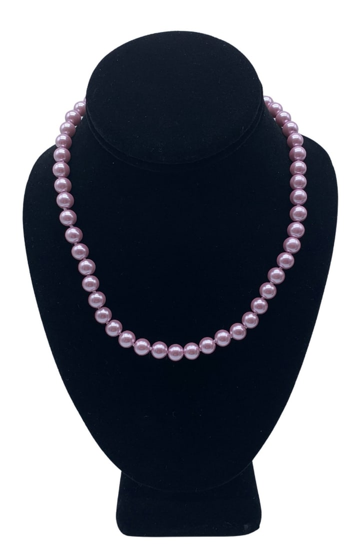 8MM LAVENDER LUSTER PEARL BEAD 18'' NECKLACE: 8mm Lavender Luster Pearl Bead 18" Necklace. A Luring Luster Of Lavender Shines Comforting Tones From Silver To Purple With Each Of The Polish Pieces Of This Necklace. Suited With A Silver Tone